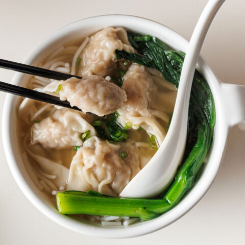 SOPA DE WANTON DE PUERCO